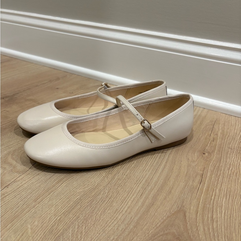 ✨Nine West Mary Jane Flats✨